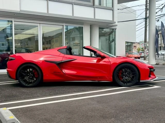 Chevrolet CORVETTE 4