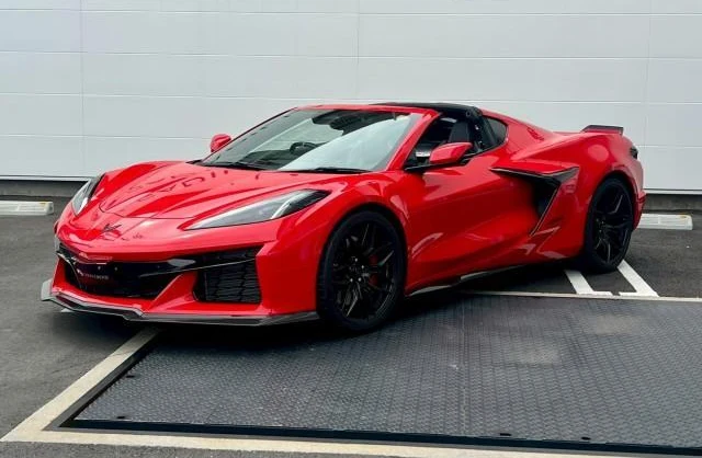Chevrolet CORVETTE 15