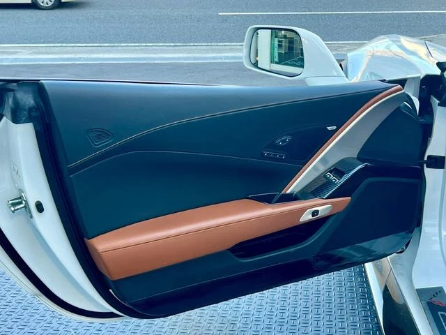 Chevrolet CORVETTE 30