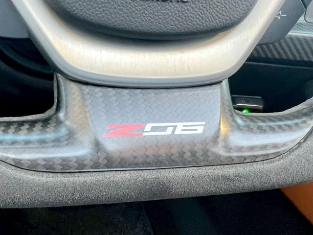 Chevrolet CORVETTE 35