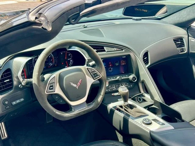 Chevrolet CORVETTE 24