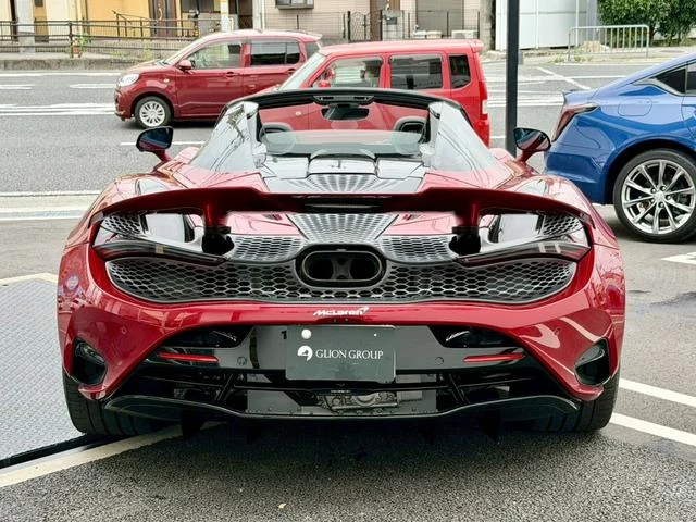McLaren 750S 57