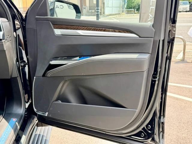 Cadillac ESCALADE 39