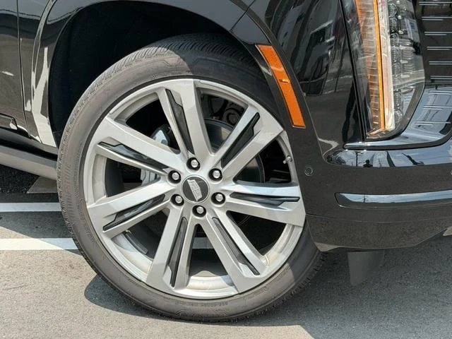 Cadillac ESCALADE 17