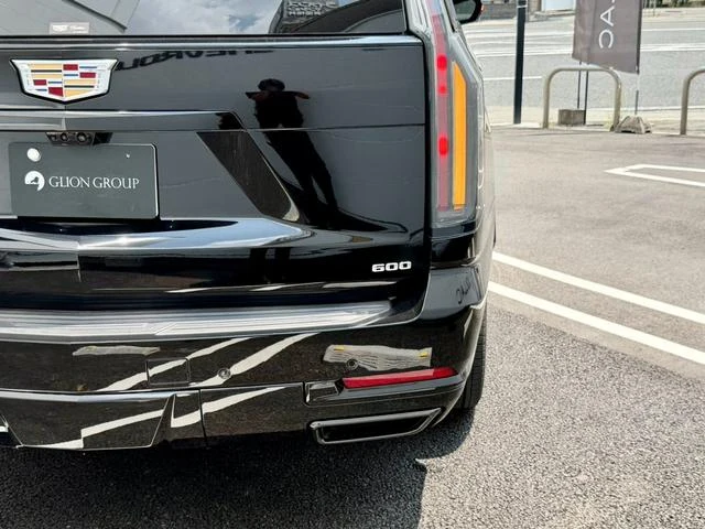 Cadillac ESCALADE 15