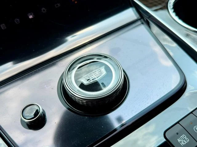 Cadillac ESCALADE 66