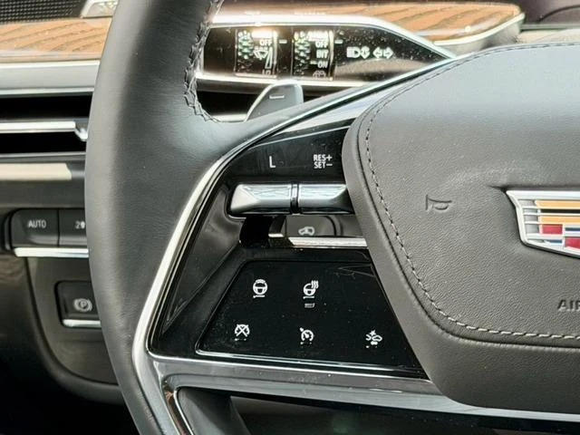 Cadillac ESCALADE 46