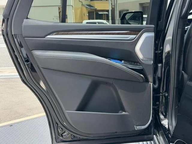 Cadillac ESCALADE 41