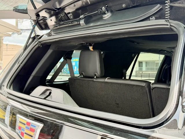 Cadillac ESCALADE 37