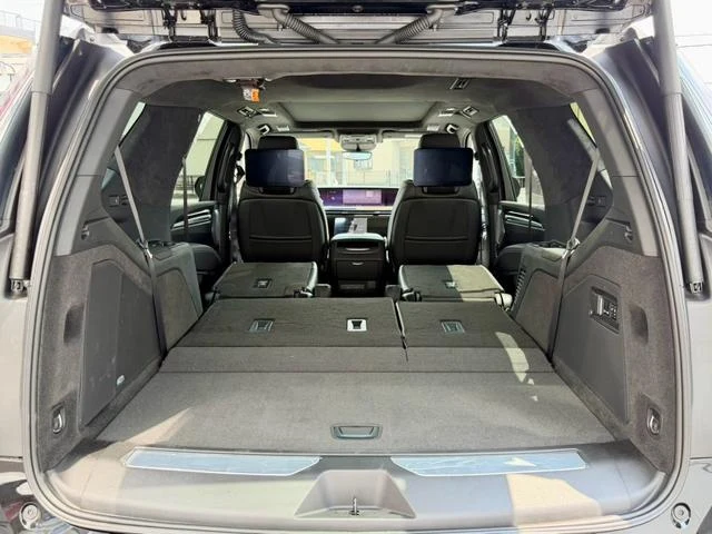 Cadillac ESCALADE 33