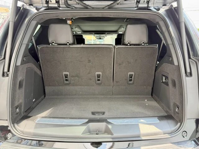 Cadillac ESCALADE 31