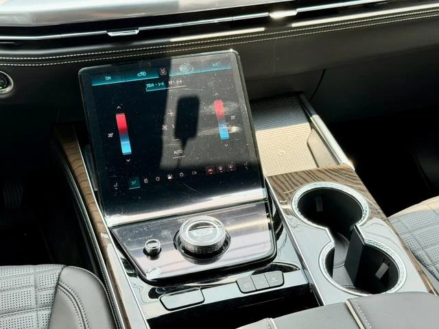Cadillac ESCALADE 48