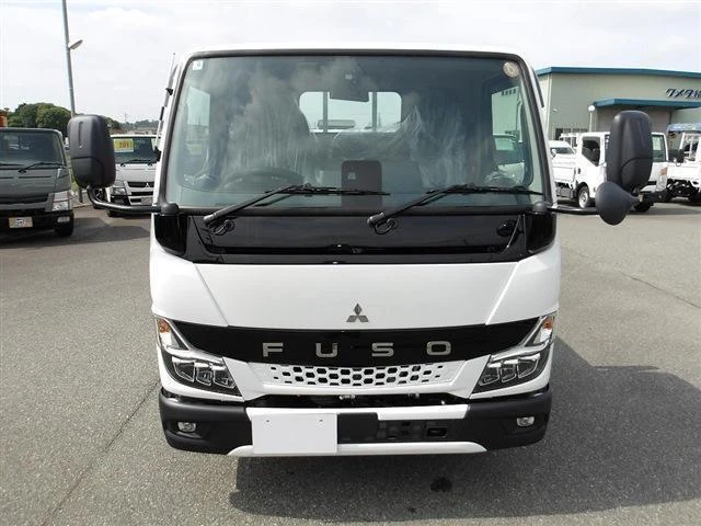 Mitsubishi Fuso CANTER 5