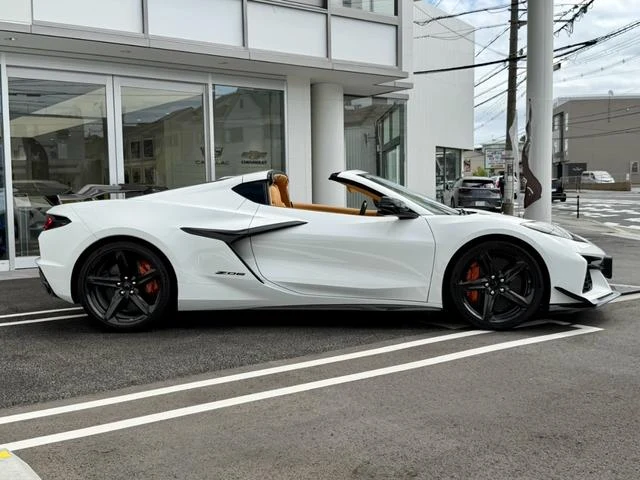 Chevrolet CORVETTE 6
