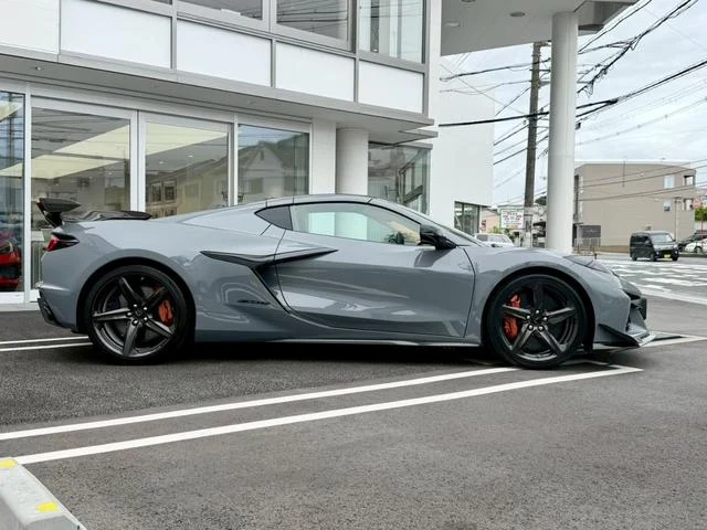 Chevrolet CORVETTE 40