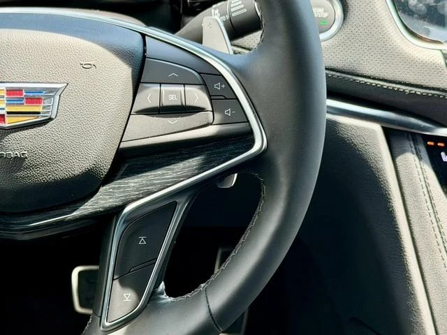 Cadillac XT5 38