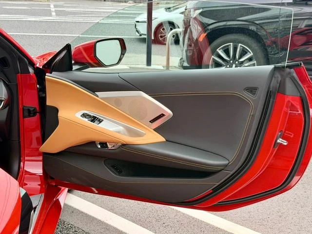 Chevrolet CORVETTE 35