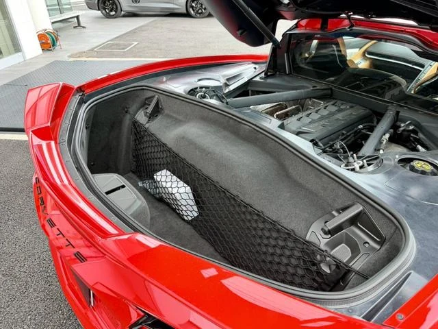 Chevrolet CORVETTE 32