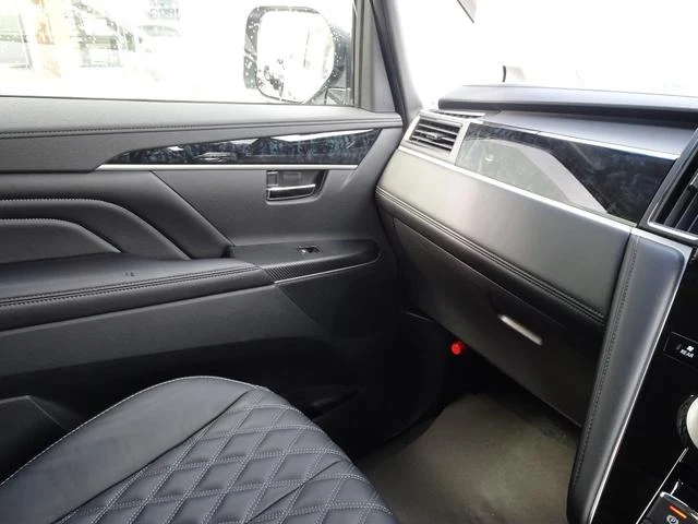 Mitsubishi DELICA 59