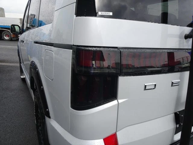 Mitsubishi DELICA 73