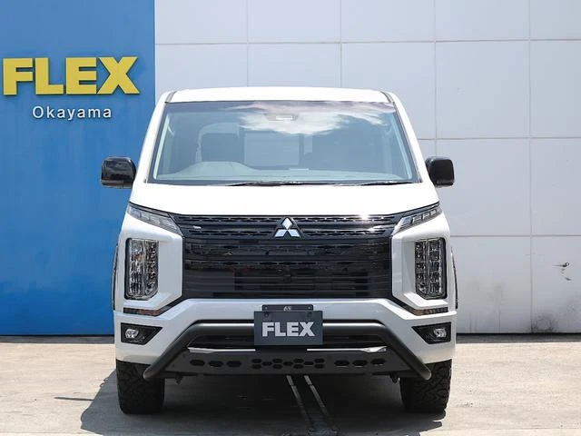 Mitsubishi DELICA 13