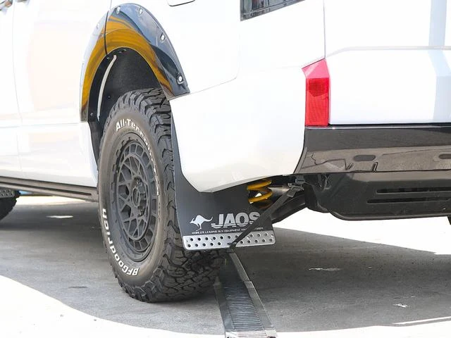 Mitsubishi DELICA 61