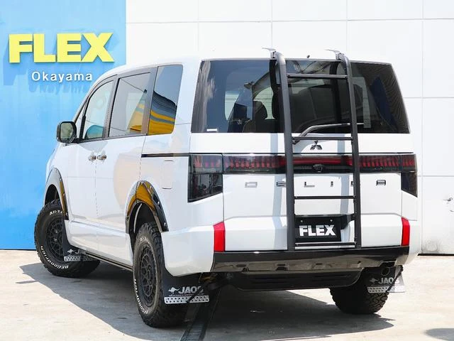 Mitsubishi DELICA 74