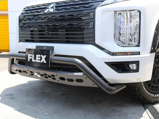 Mitsubishi DELICA 24