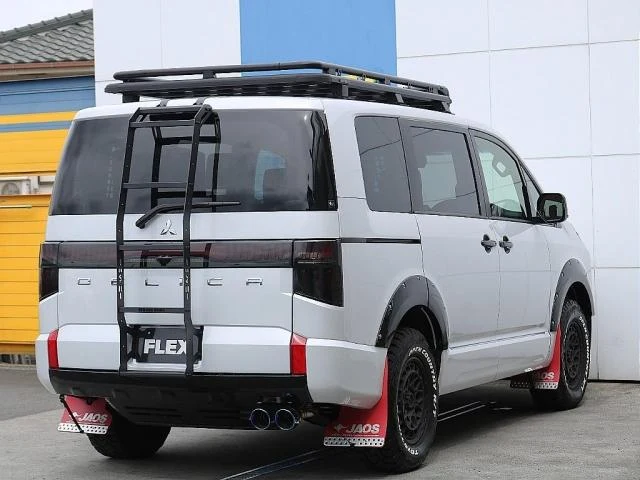 Mitsubishi DELICA 2