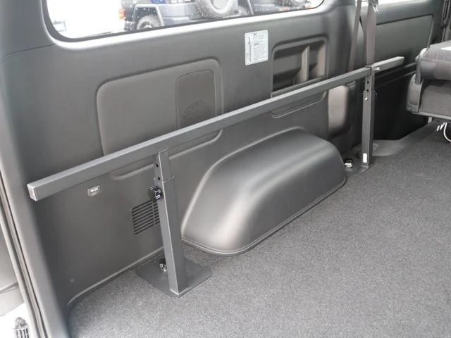 Toyota HIACE 63