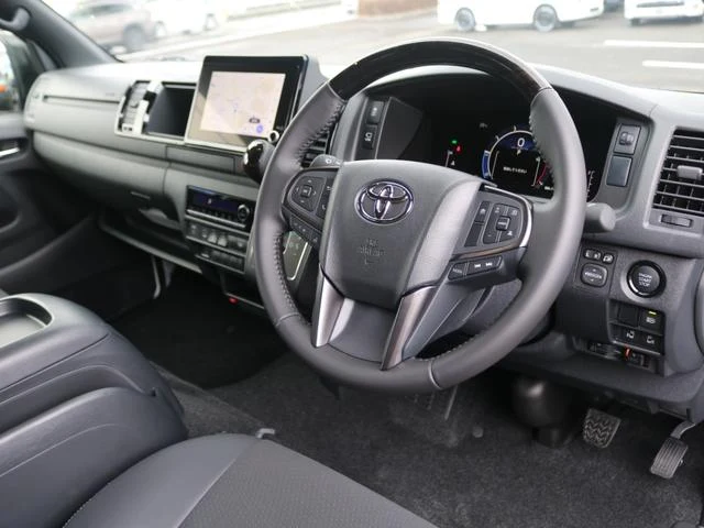 Toyota HIACE 57