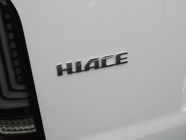 Toyota HIACE 43
