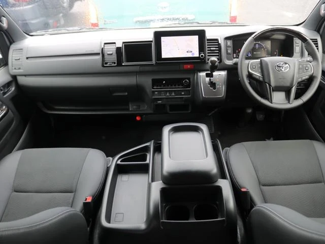 Toyota HIACE 67