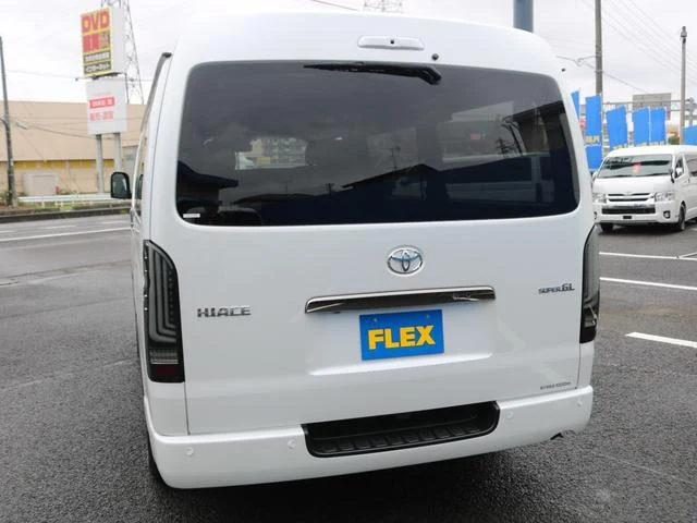 Toyota HIACE 39