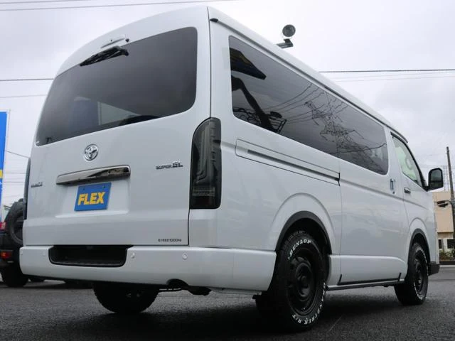 Toyota HIACE 47