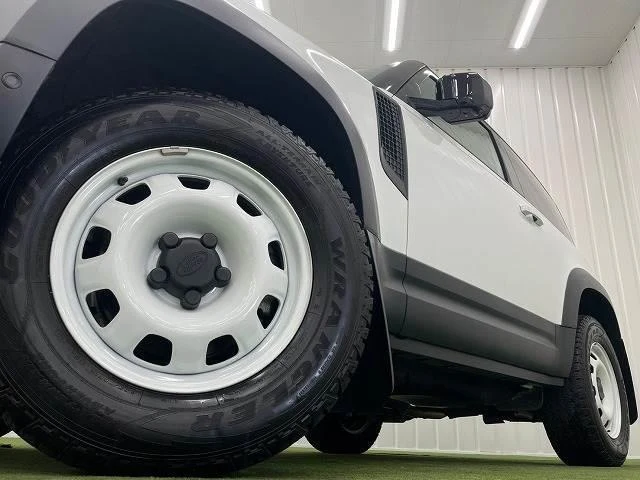 Land Rover DEFENDER 16