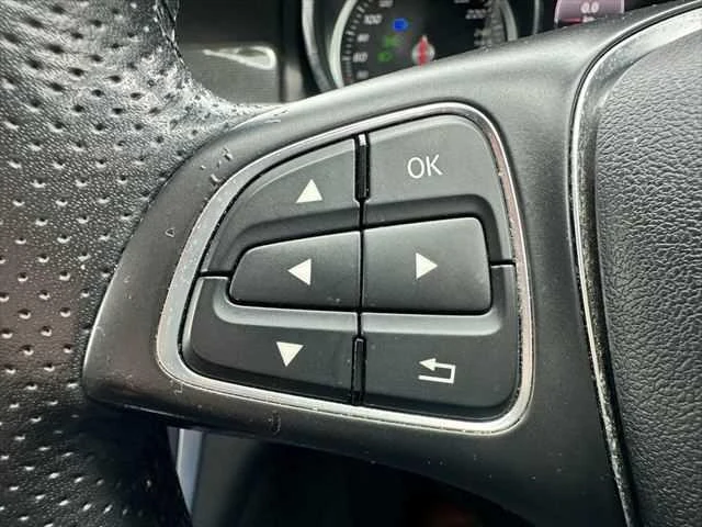 MERCEDES BENZ CLA-CLASS 32
