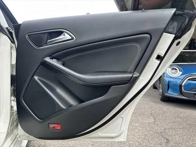 MERCEDES BENZ CLA-CLASS 42