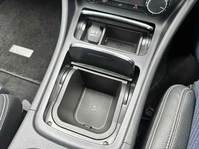 MERCEDES BENZ CLA-CLASS 31