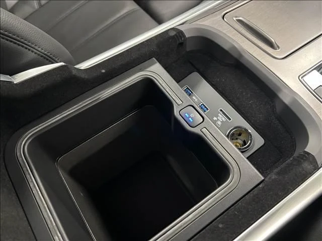 Land Rover RANGE ROVER 9