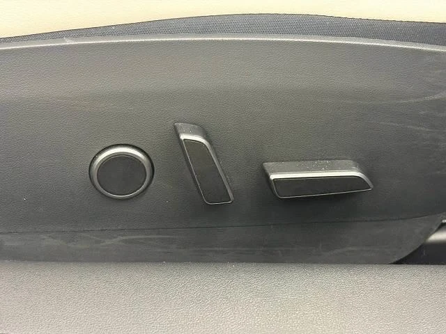 Tesla MODEL 3 6