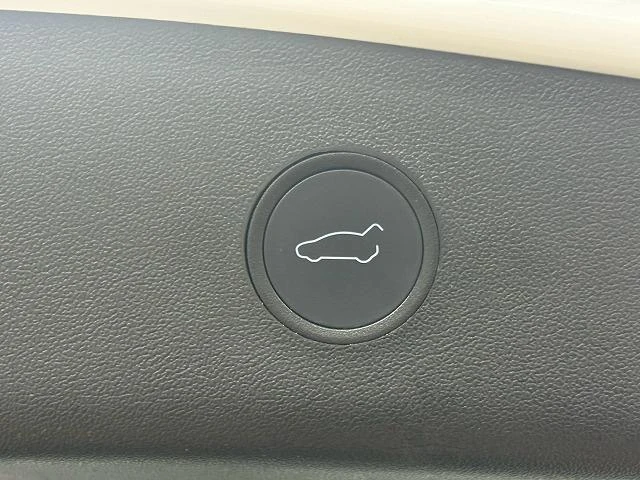 Tesla MODEL 3 46