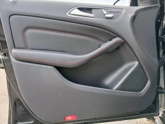 MERCEDES BENZ B-CLASS 56