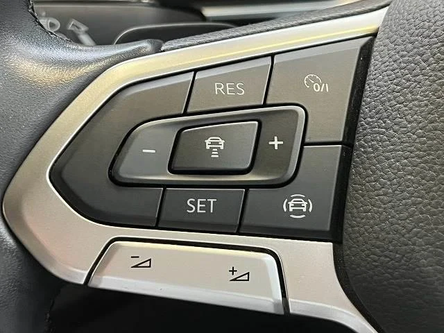 Volkswagen T-CROSS 4
