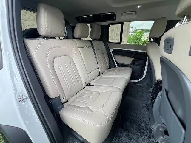 Land Rover DEFENDER 11