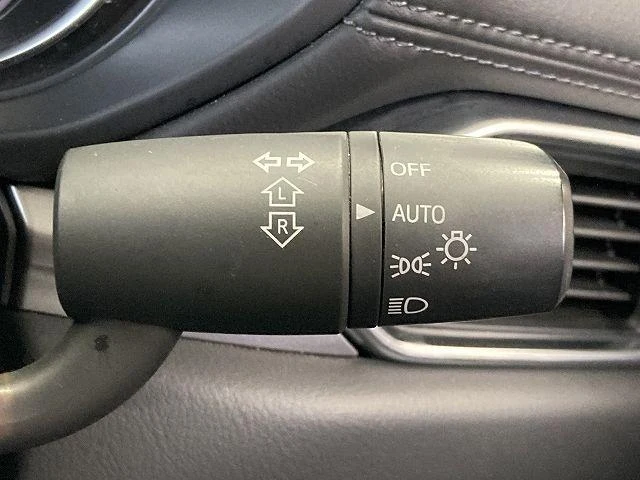 Mazda CX-8 38