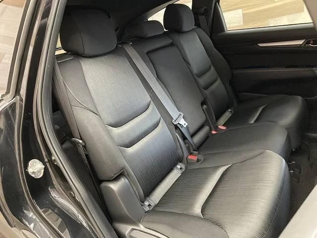 Mazda CX-8 24