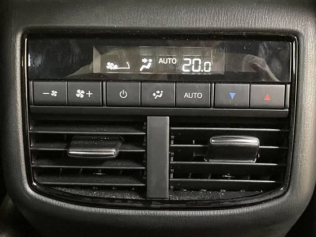 Mazda CX-8 28
