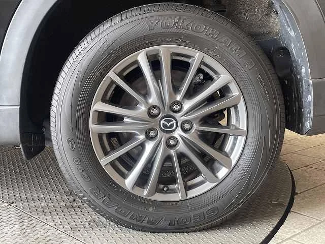 Mazda CX-8 62
