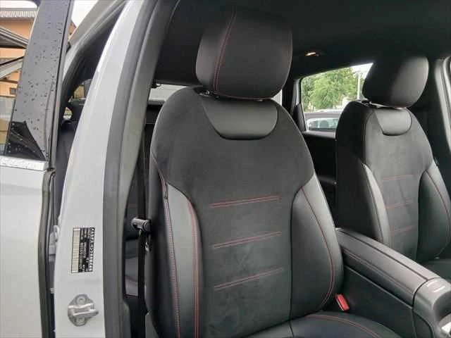 MERCEDES BENZ B-CLASS 52